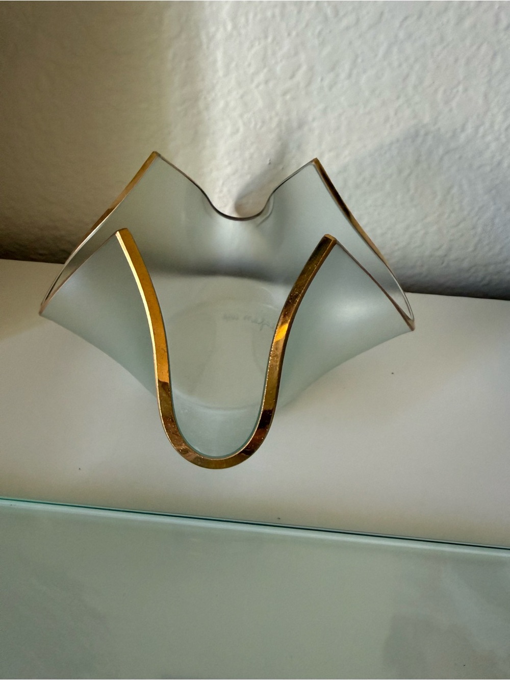 Annie Handkerchief Frosted  Glass Decorative Bowl  with Gold Trim  24 carat - Picture 5 of 13
